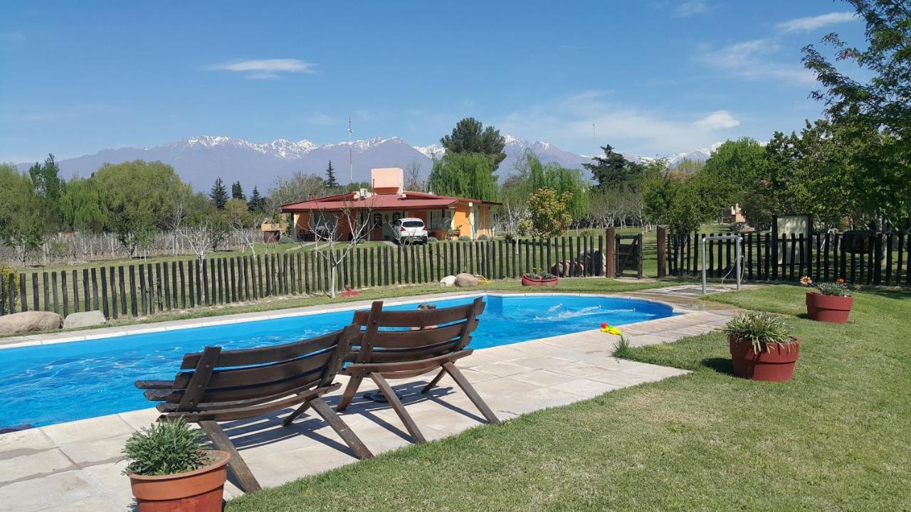 La Del Jamón Inn