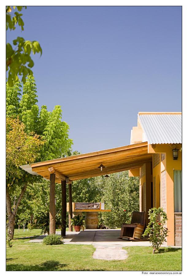 La Del Jamón Inn